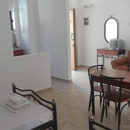 Ξενοδοχείο με διαμερίσματα Sfinias