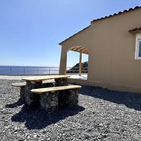 Apart-hotel Sfinias