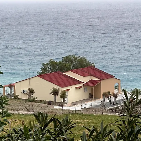Sfinias Apart-hotel