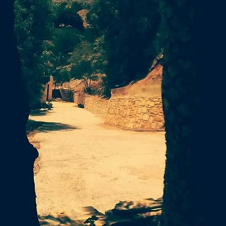 Sfinias Apart-hotel