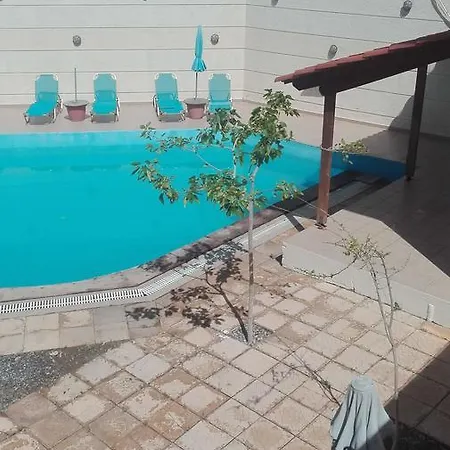 Apart-hotel Sfinias